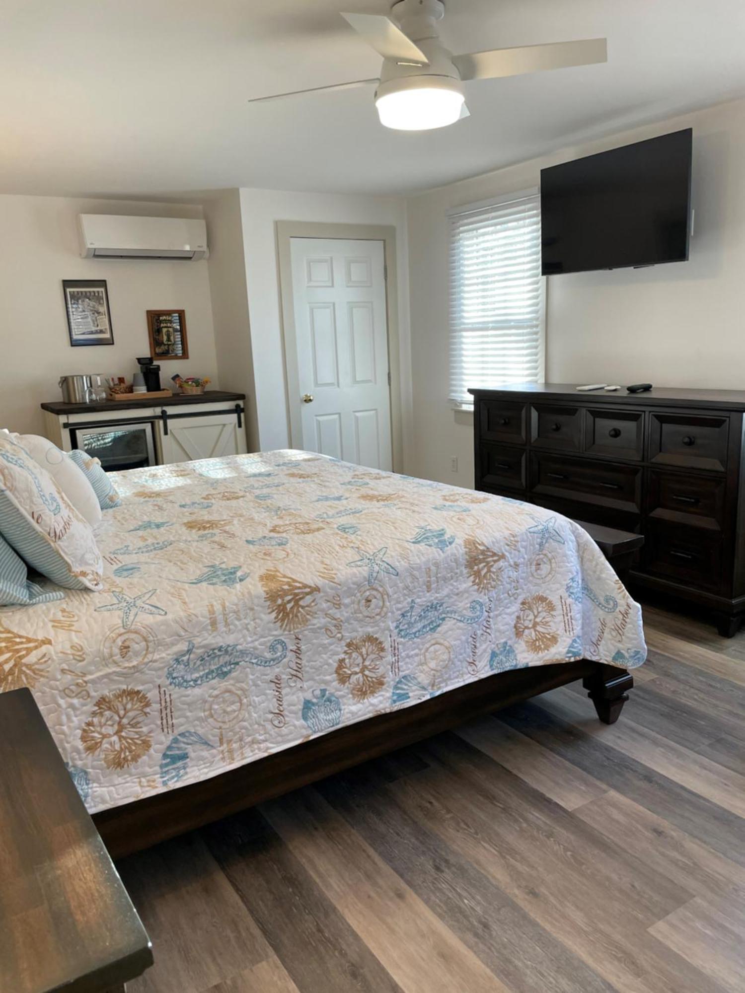 The Tern Inn Bed & Breakfast And Cottages West Harwich 外观 照片