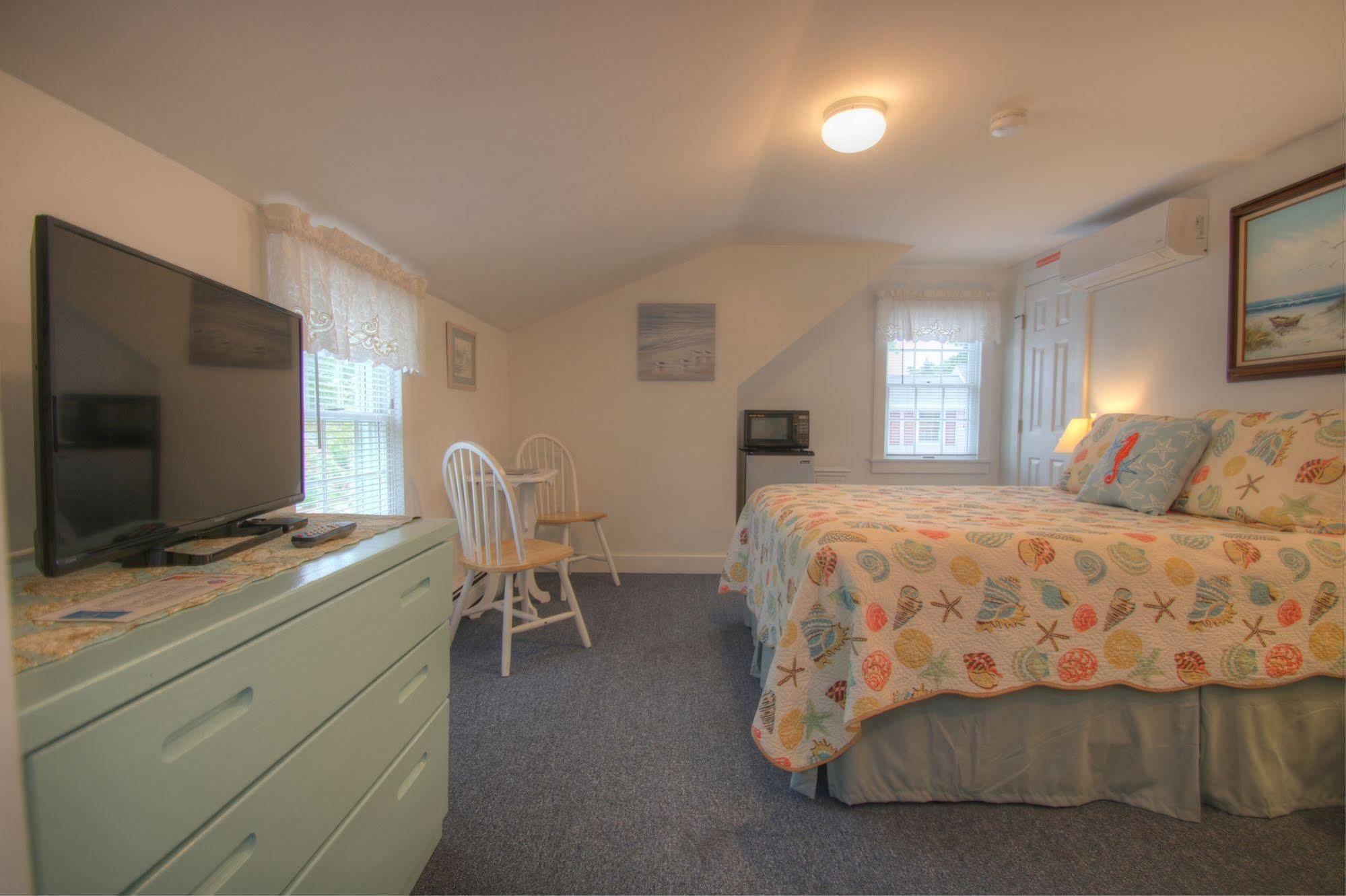 The Tern Inn Bed & Breakfast And Cottages West Harwich 外观 照片