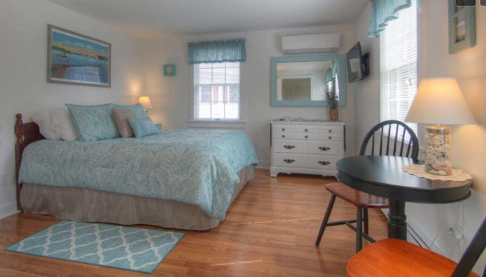 The Tern Inn Bed & Breakfast And Cottages West Harwich 外观 照片